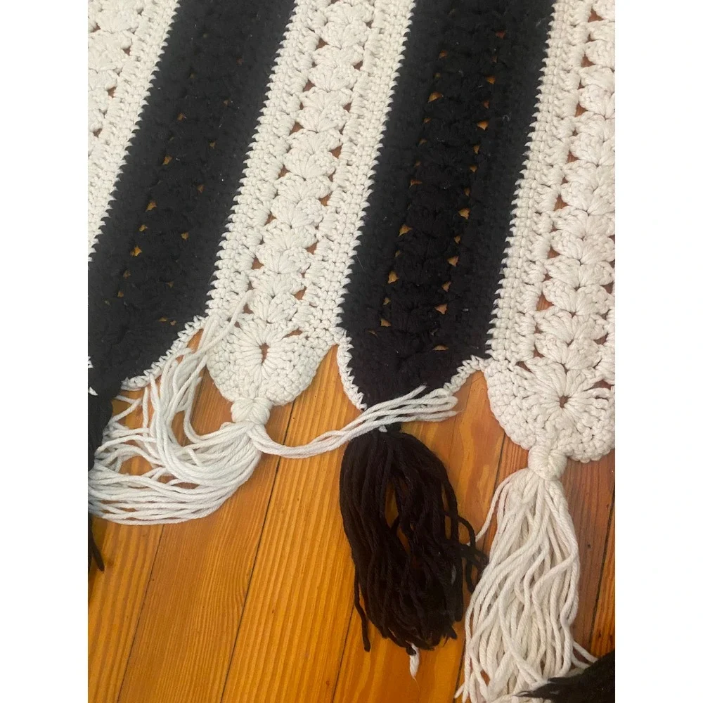 Handmade Crochet Blanket Black White Vertical Stripe Tassel Shell Stitch ThrowK